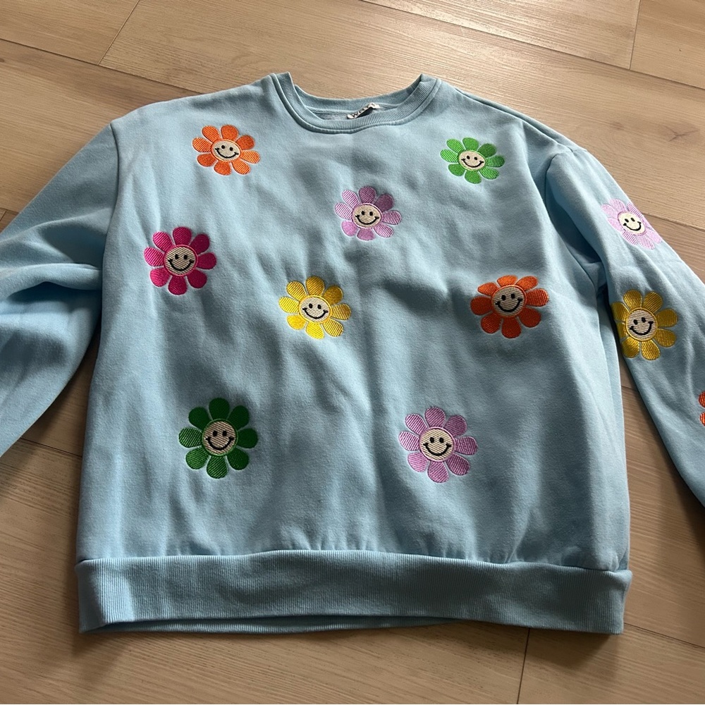 Why dress Floral Embroidered Blue Sweater size m